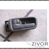 Door Handle - Interior-FR For Toyota Landcruiser UZJ100 4.7L Ptrl (Right Ivory)