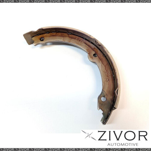 Parking Brake Shoe For Toyota Landcruiser UZJ200 4.7L 09/2007 - 12/2011