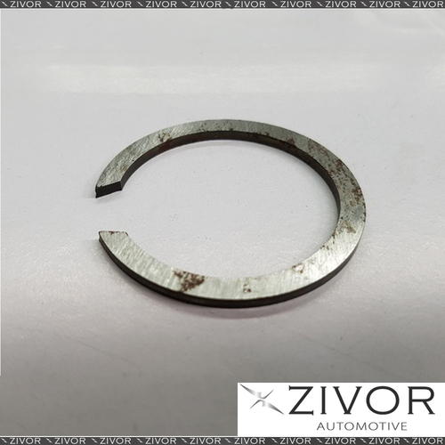 Manual Trans Input Shaft Bearing Circlip For Toyota Landcruiser HZJ78(FR T=2.10)