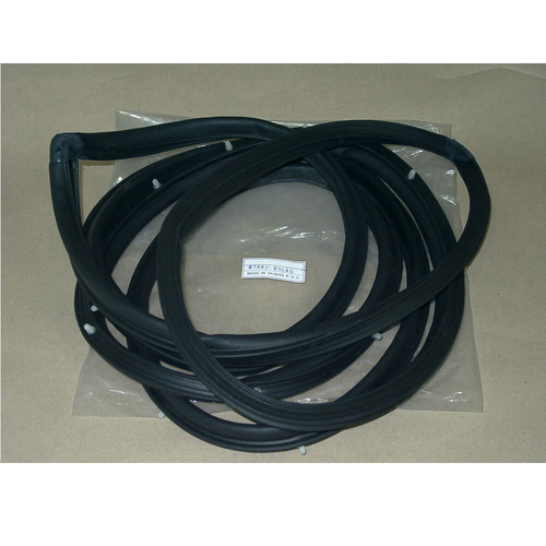 New Genuine HPP LUNDS Door Seal - Front #67862-60040NG